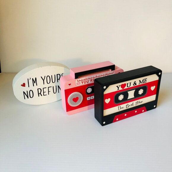 Hobby Lobby Valentine Day Wood Décor 80s Style Retro Cassette Tape Text Bubble - Picture 1 of 8